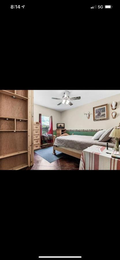 リヴィングストンLittle House On The Cornerアパートメント エクステリア 写真
